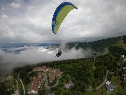 Gleitschirm-Tandemflug (Gerlitzen, Österreich)